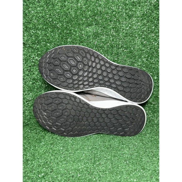 New Balance Freah Foam Women's Size 6 D Grey Running Shoes Sneakers WVRCRHG1 - Picture 8 of 9